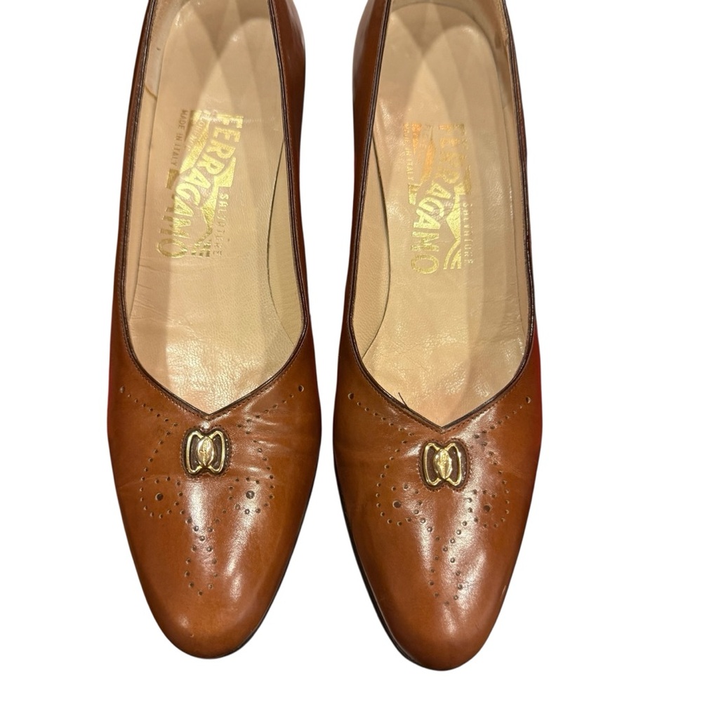 Vintage Salvatore Ferragamo Brown Leather Pumps sz 7.5 AAAA